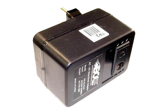 TRASFORMATORE DA 220V A 110V PER PISTOLE MARUI (TR2) TRASFORMATORE DA 220V A 110V PER PISTOLE MARUI (TR2)