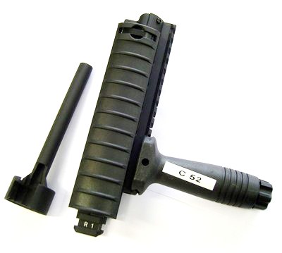 RIS TACTICAL METAL CON GRIP E IMPUGATURA PER MP5 (CYMA)