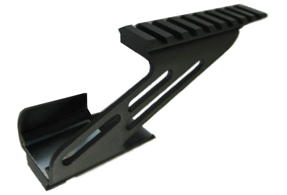 Slitta Nera per Hi-Capa 3.8/5.1 della WE per montaggio ottiche Slitta Nera per Hi-Capa 3.8/5.1 della WE per montaggio ottiche