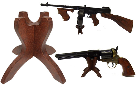 Espositore supporto in legno per fucile, pistola, revolver cod.3
