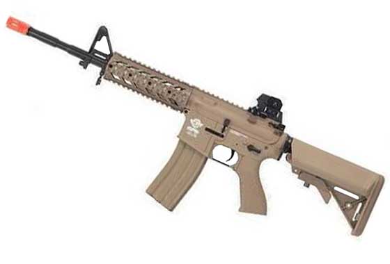 TR-16 RAIDER TAN CQB FULL METAL G&G (Cod.GG21TM)